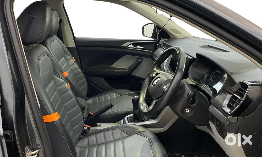 Skoda Kushaq 1.0 Tsi Ambition, 2022, Petrol