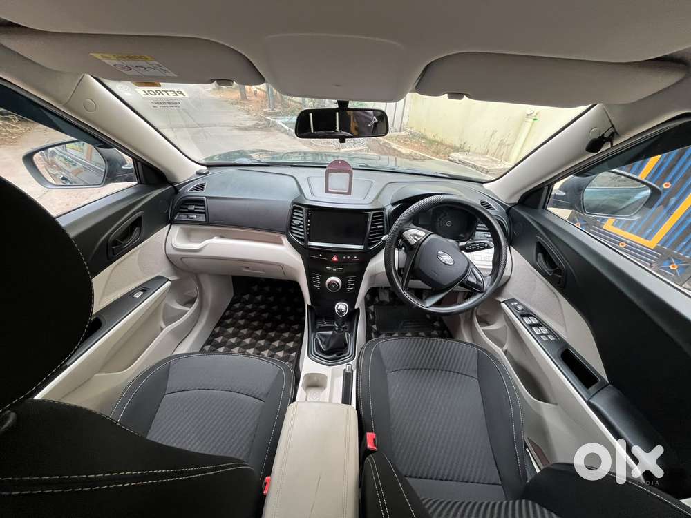 Mahindra Xuv300 W4, 2021, Petrol