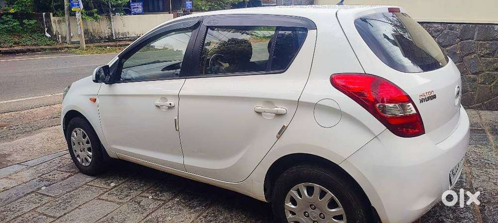 Hyundai I20 1.2 Sportz Option, 2010, Petrol