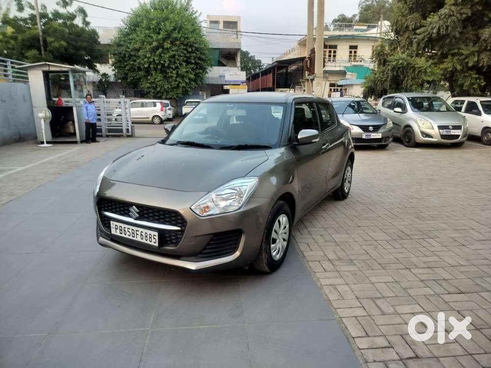 Maruti Suzuki Swift Vxi + Manual, 2023, Petrol