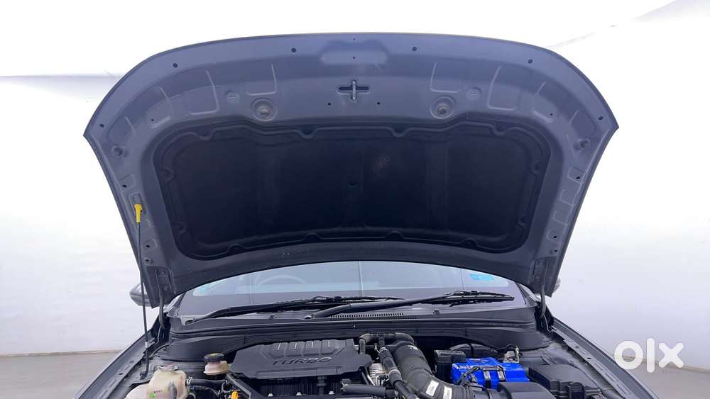 Hyundai Verna 1.5 Sx (o) Turbo Petrol Mt, 2023, Petrol