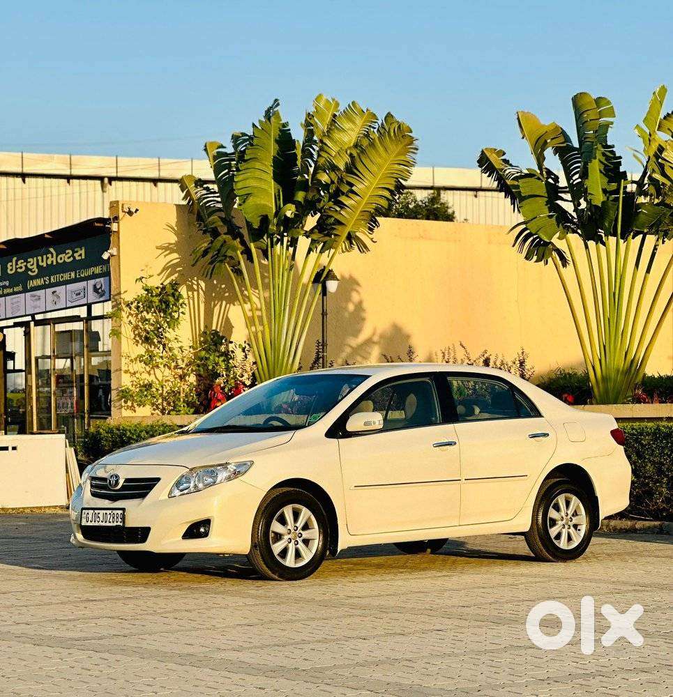 Toyota Corolla Altis 2010-2013 G, 2010, Petrol