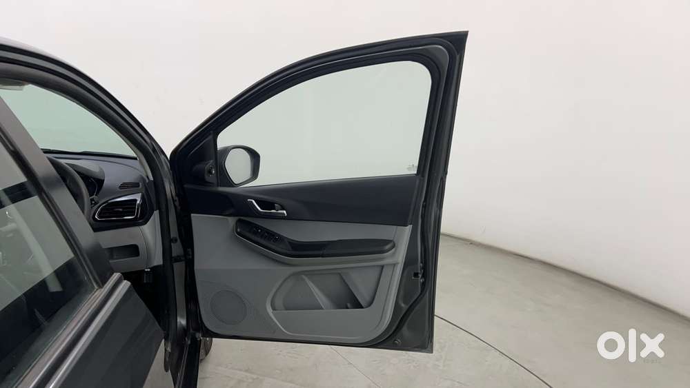 Tata Tiago Xza Plus, 2021, Petrol