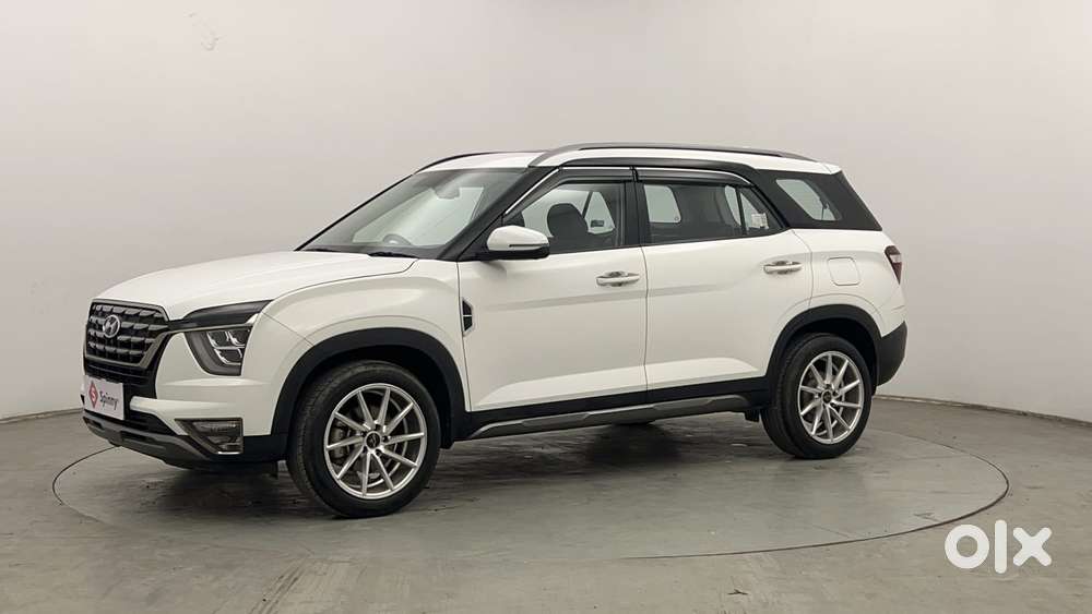 Hyundai Alcazar Platinum 7 Str 1.5 Turbo Petrol Adventure, 2023, Pet..