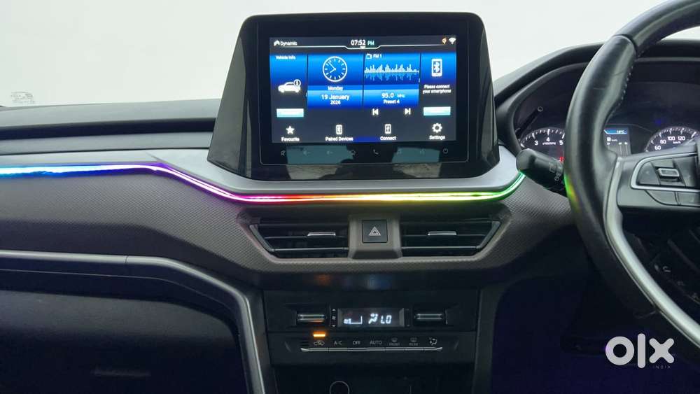 Maruti Suzuki Brezza 1.5 Zxi At Smart Hybrid Dual Tone, 2023, Petrol