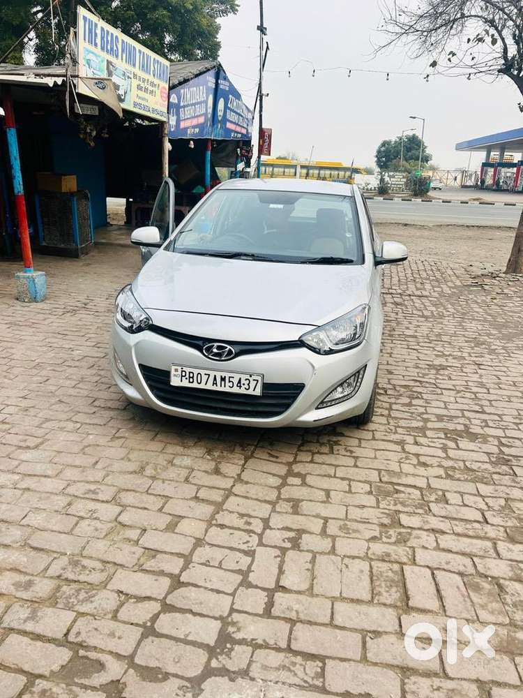 Hyundai New I20 2013 Diesel Tyre Ok. All Part Original