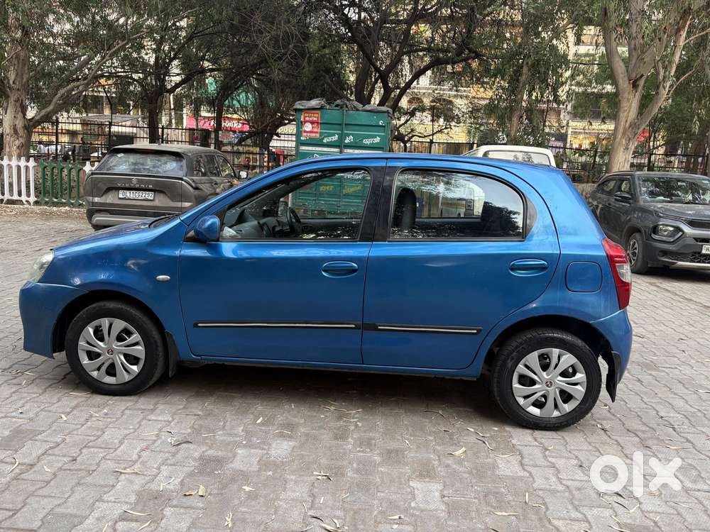 Toyota Etios Liva 2011-2012 G, 2011, Petrol