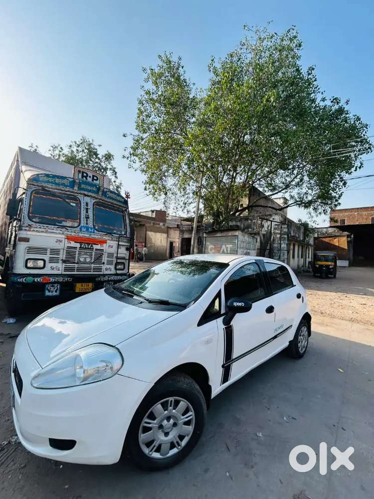 Fiat Punto Active 2011 Diesel Car