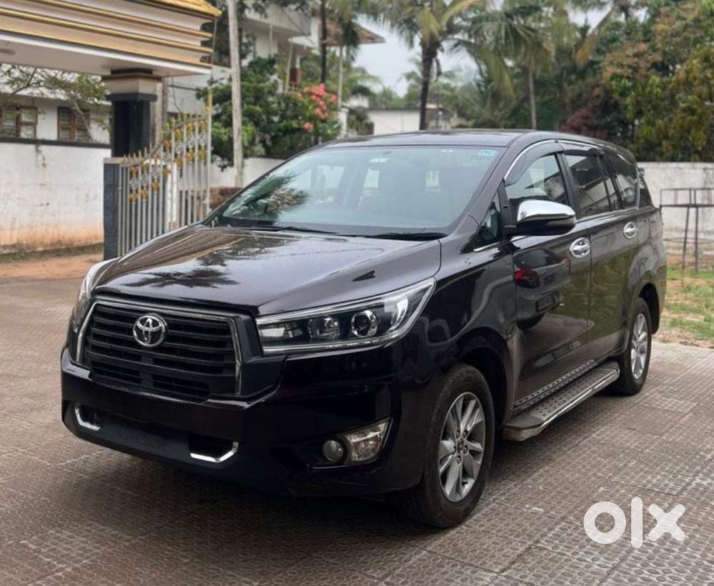 Toyota Innova Crysta 2.8z Automatic, 2017, Diesel