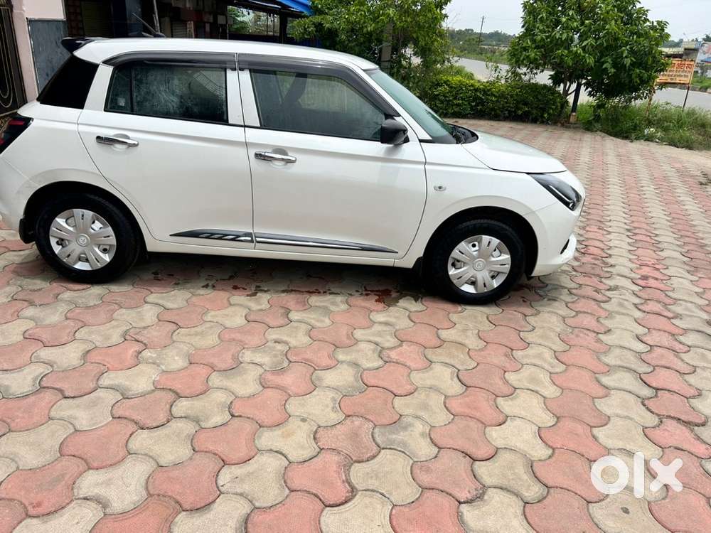 Swift Maruti Suzuki Petrol 2025 Year