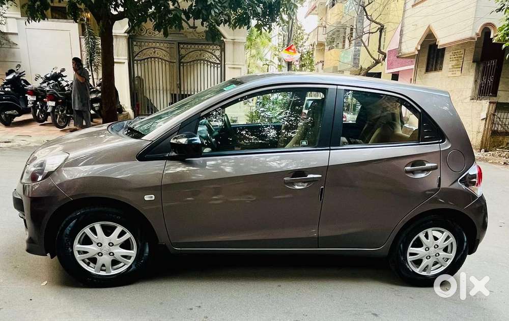 Honda Brio 2011-2013 V Mt, 2012, Petrol