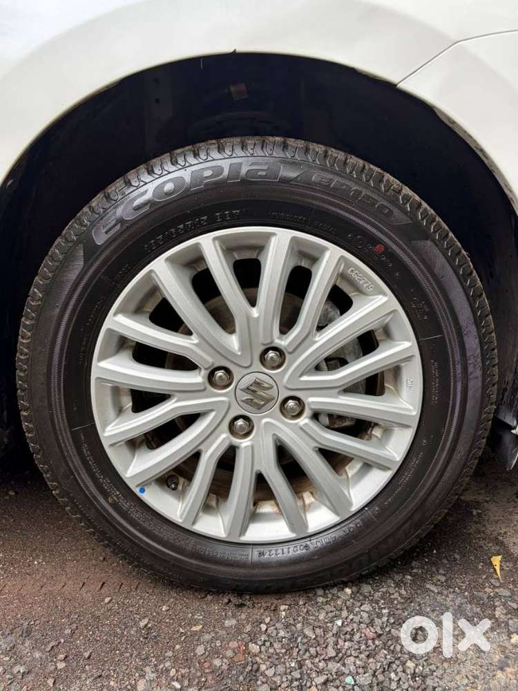 Maruti Suzuki Swift Dzire Zxi+ Amt, 2025, Petrol
