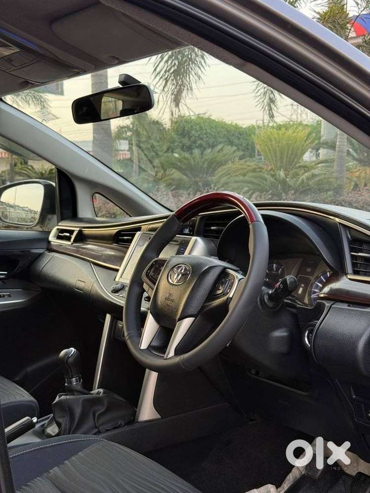 Toyota Innova Crysta 2.4 V 7 Str, 2019, Diesel