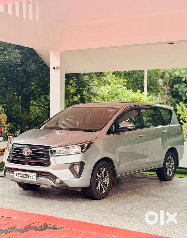 Innova Crysta 2.4 Diesel Automatic