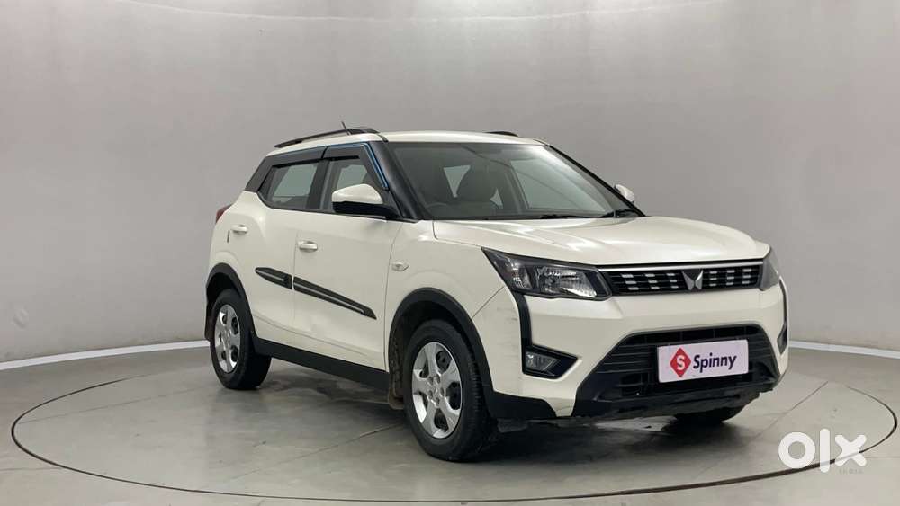 Mahindra Xuv300 W6, 2023, Petrol