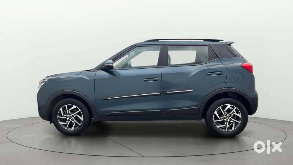 Mahindra XUV300 1.2 W8 (O) AMT Petrol, 2023, Petrol