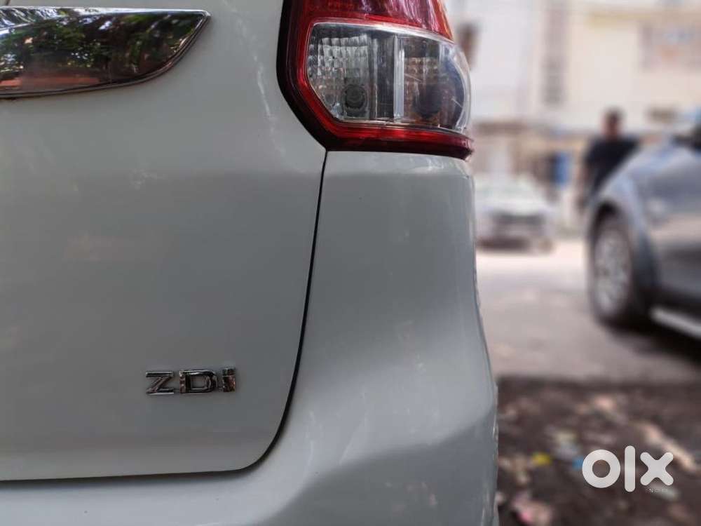 Maruti Suzuki Ertiga Shvs Zdi, 2016, Diesel