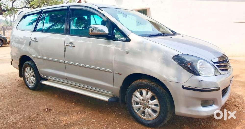Toyota Innova 2.5 V 7 Str, 2011, Diesel