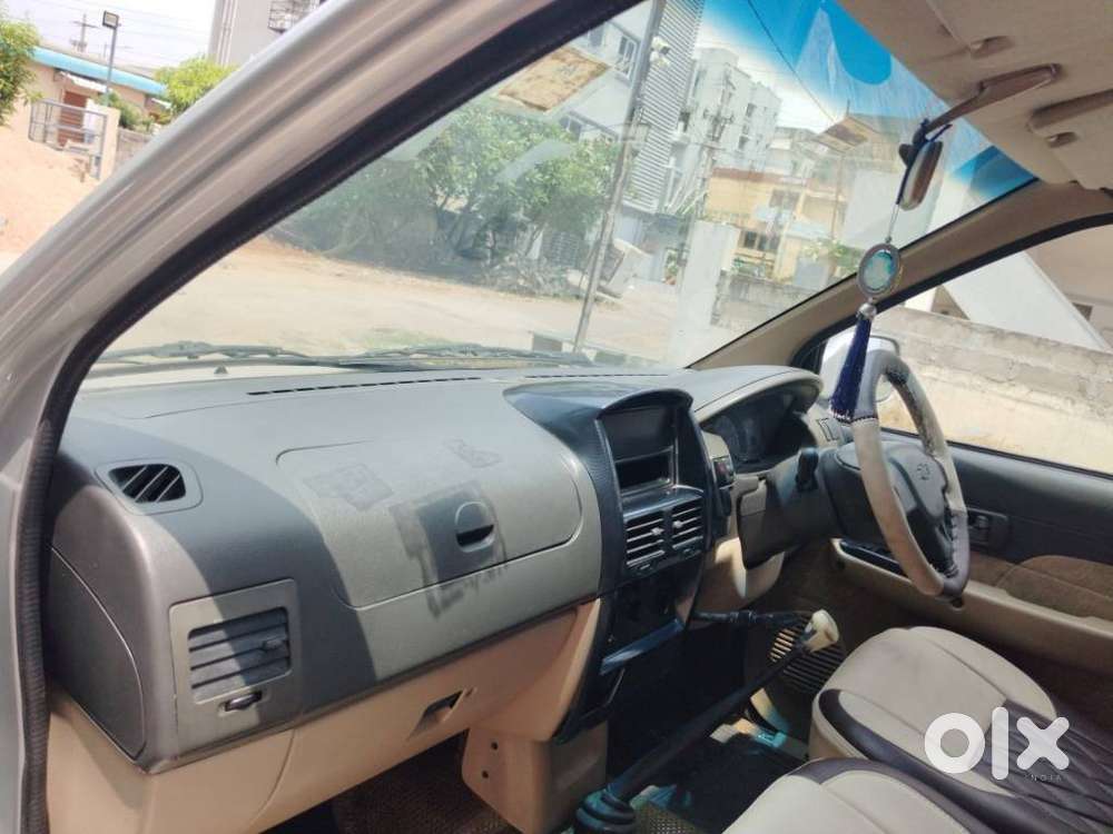 Chevrolet Tavera 2012-2017 Neo 3 Ls 7 Seats Bsiv, 2016, Diesel