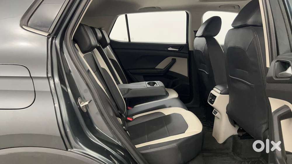 Volkswagen Taigun Topline 1.0 Tsi At (electric Seats), 2022, Petrol