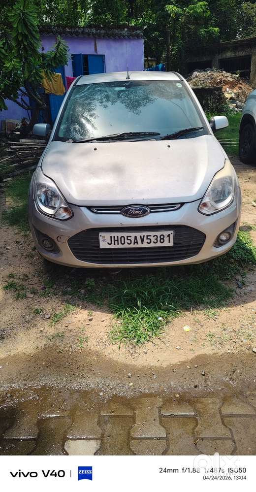 Ford Figo 1.5d Titanium Mt, 2013, Petrol