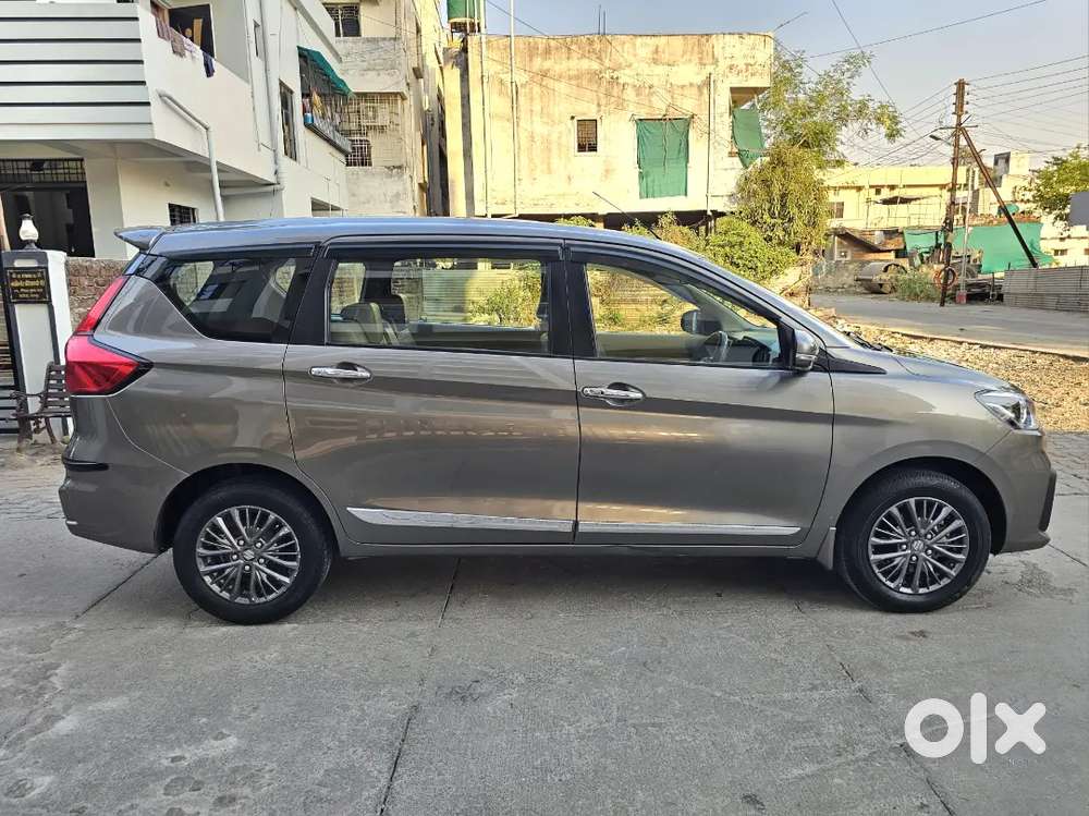 Ertiga Zxi+ 2021 / 1st Owner
Petrol / Seal To Seal Original