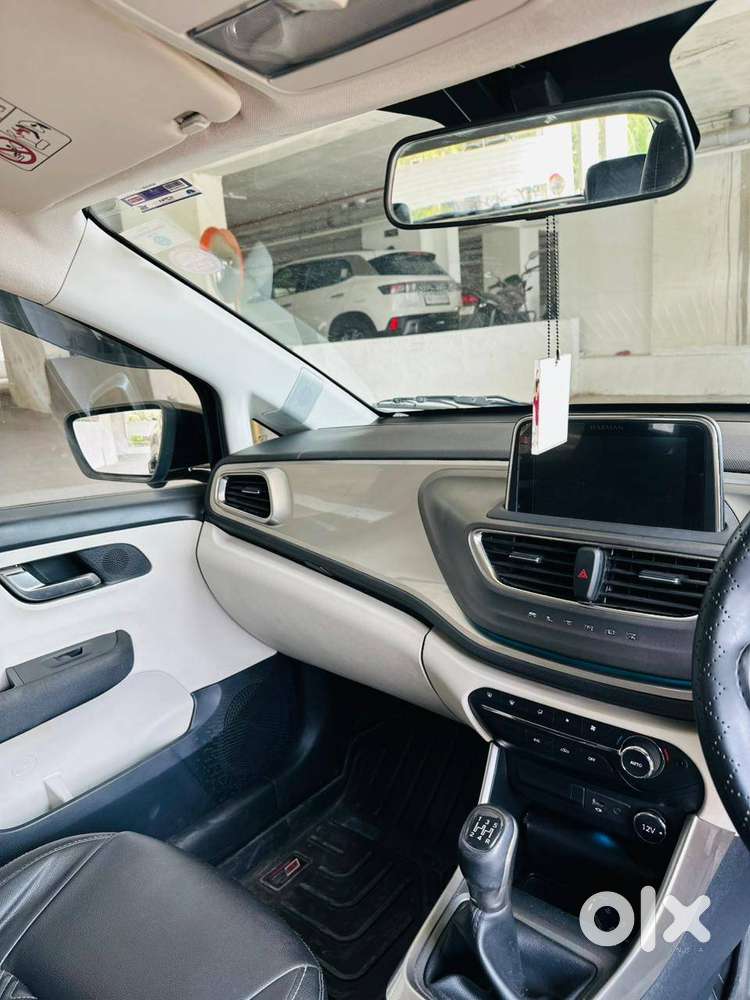 Tata Altroz Xz Diesel 2025  25k Km  1st Owner  Excellent Condition