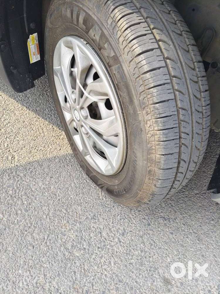 Maruti Suzuki Swift Lxi Optional-o, 2015, Petrol