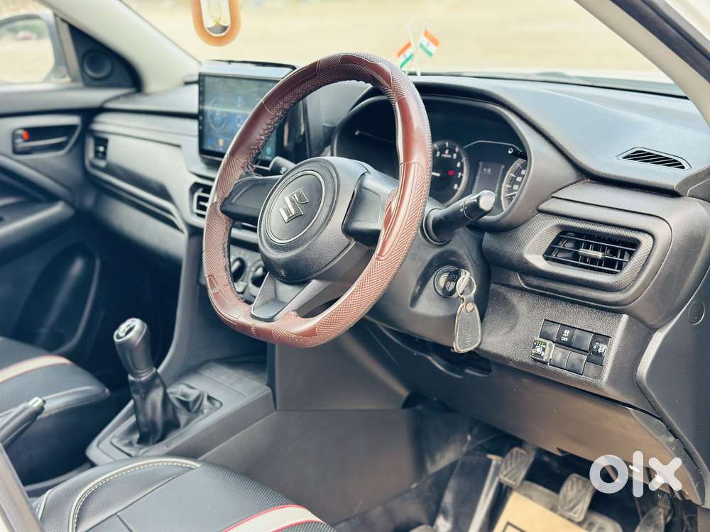 Maruti Suzuki Brezza 1.5 Lxi Cng, 2024, Cng & Hybrids