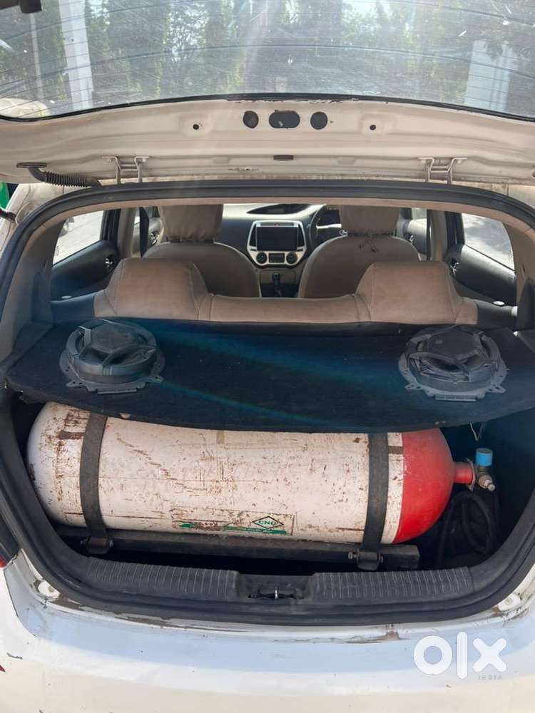Hyundai I20 2012 Cng & Hybrids Good Condition