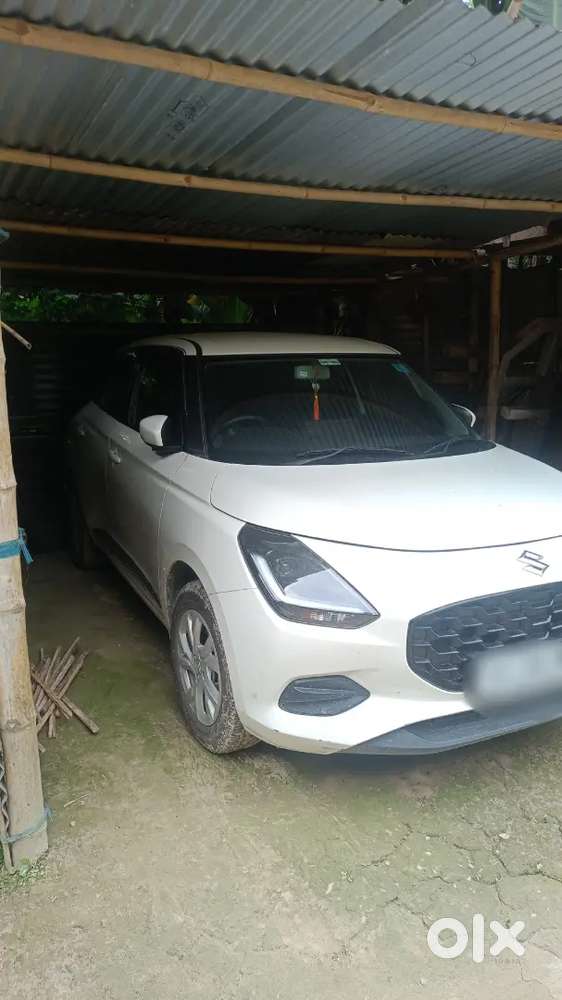 Maruti Suzuki Swift 2024 Zxi(((only 9000km Drive)))automatic Petrol