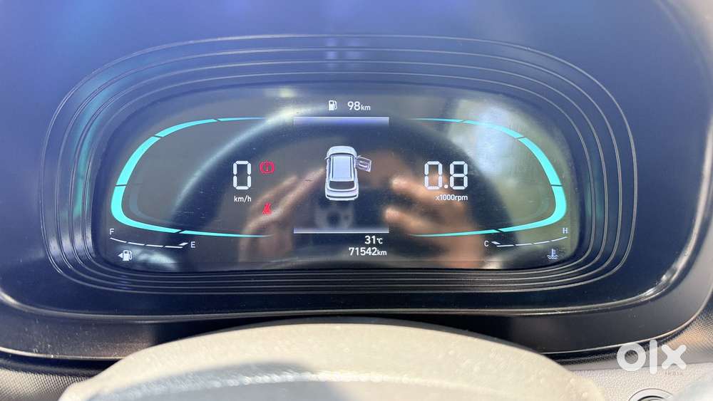 Hyundai Venue Sx (o) Mt 1.0 Turbo Dual Tone, 2022, Diesel