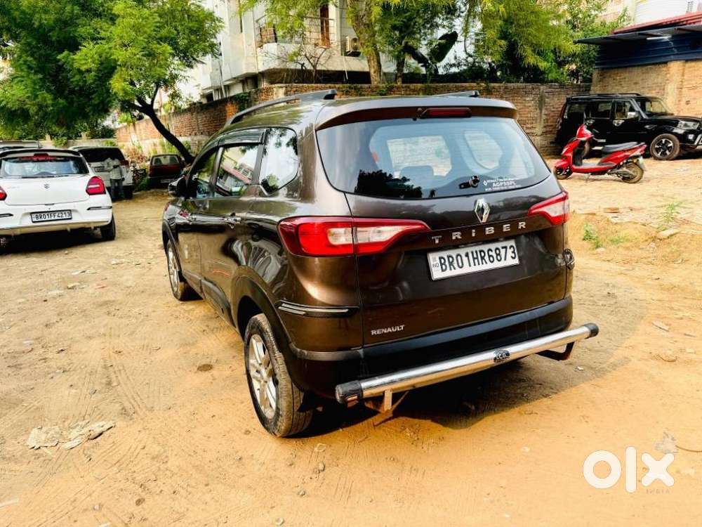 Renault Triber Rxz, 2022, Petrol