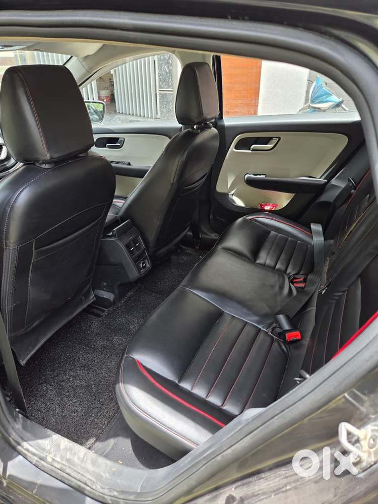 Tata Altroz Petrol 2021 Yearly Vehicle