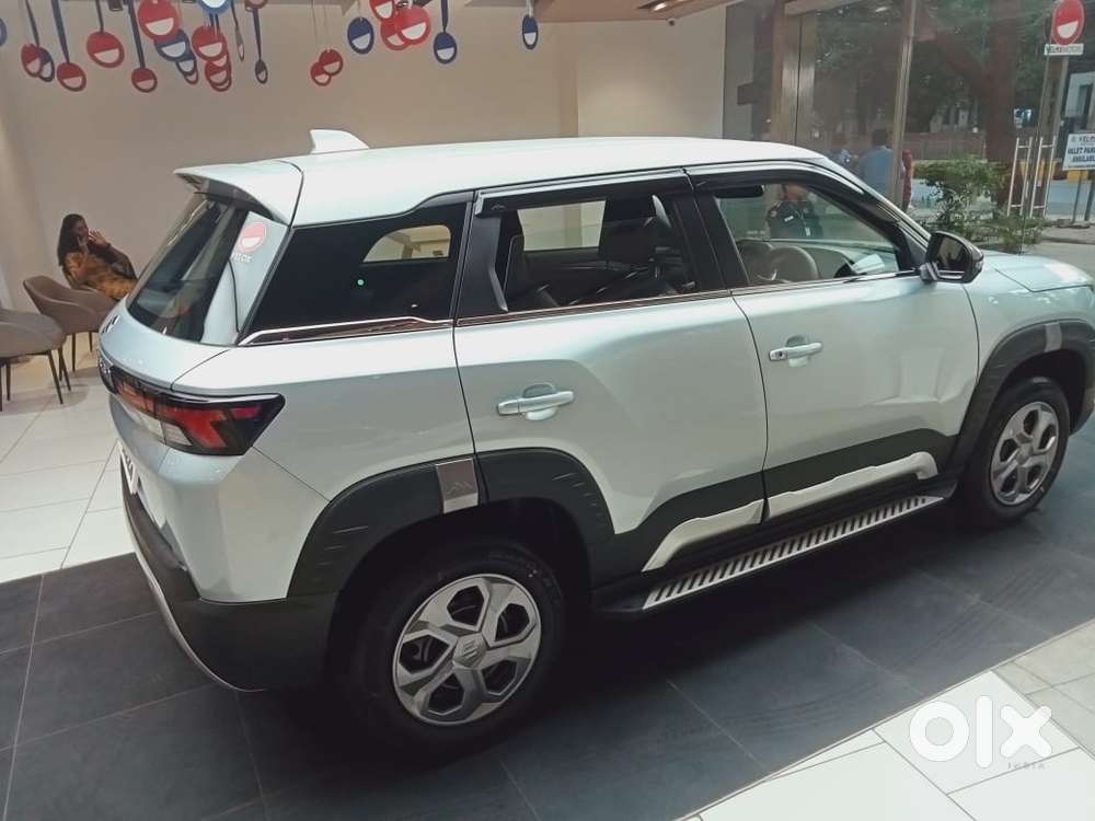 Maruti Suzuki Brezza, 2025, Cng & Hybrids