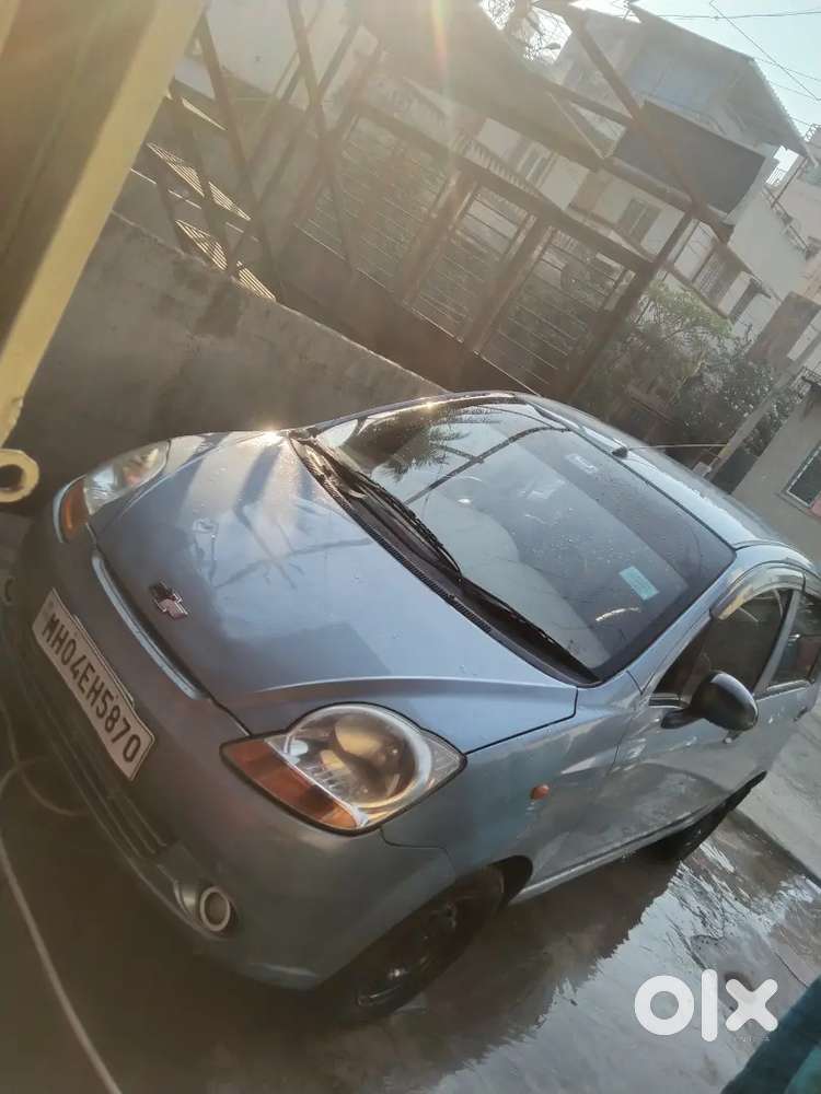 गाडी कंडिशन फुल आहे चारी टायर नवीन टाकले आहे