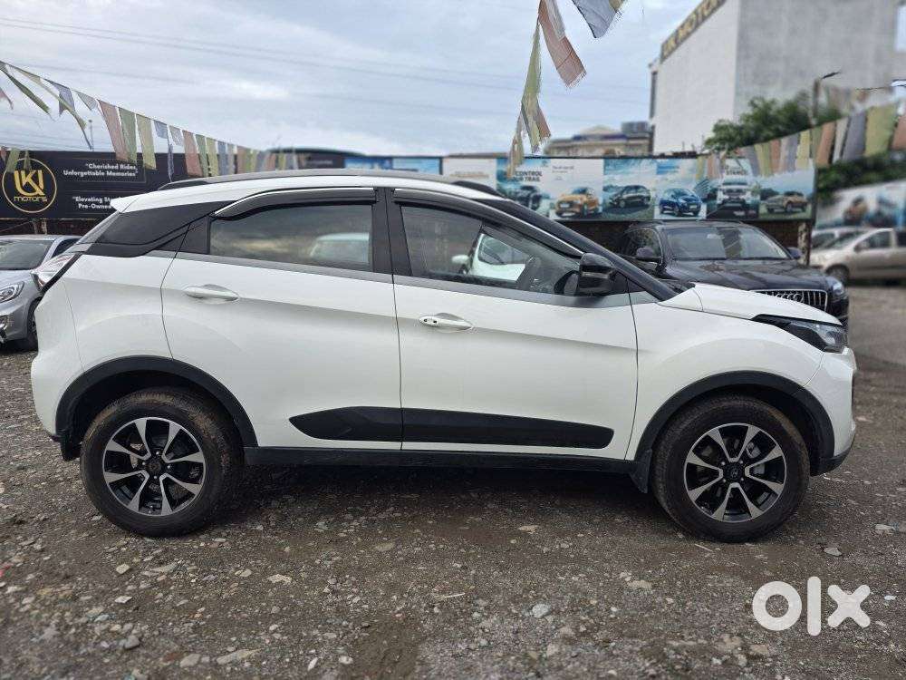 Tata Nexon 1.2 Revotron Xz Plus, 2020, Petrol