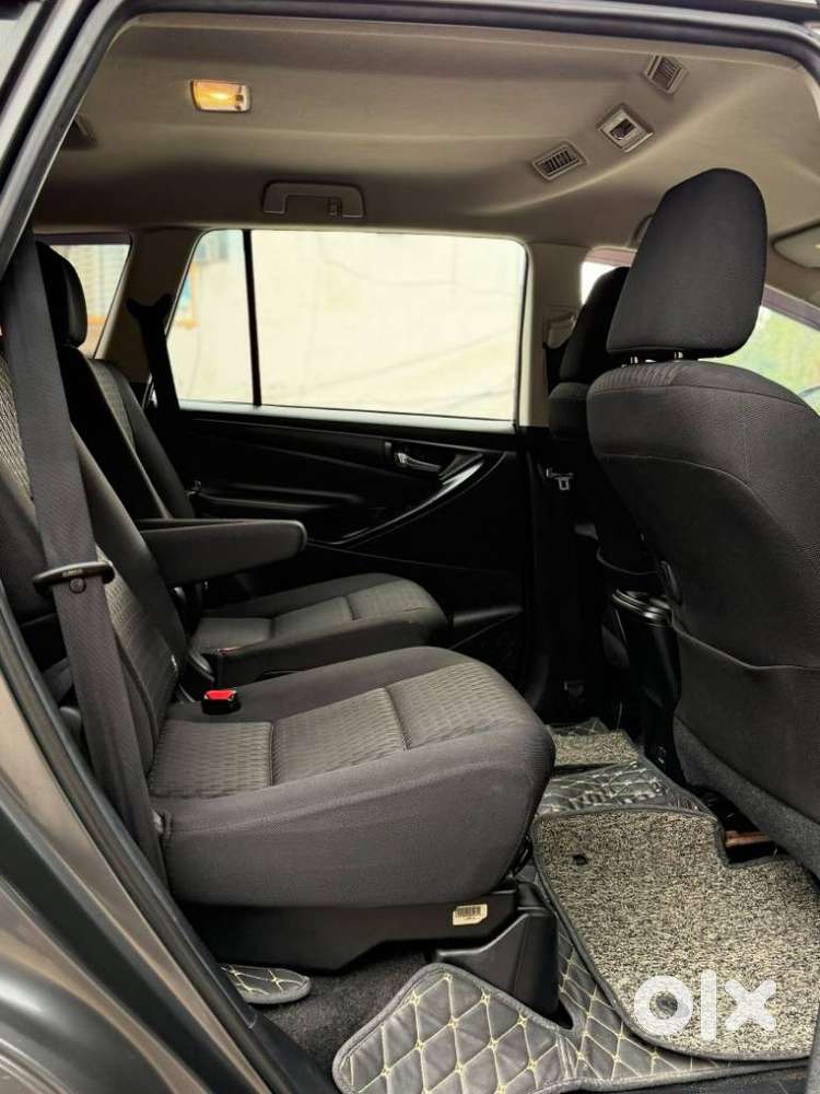 Toyota Innova Crysta [2020-ongoing] 2.4 Gx 7 Str, 2021, Diesel