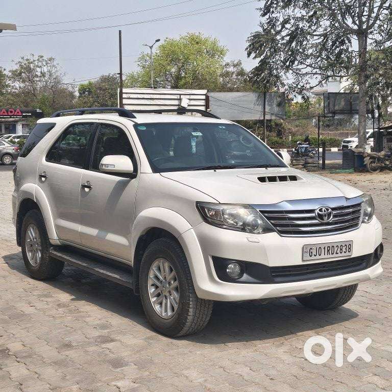 Toyota Fortuner 3.0 4x2 Automatic, 2013, Diesel