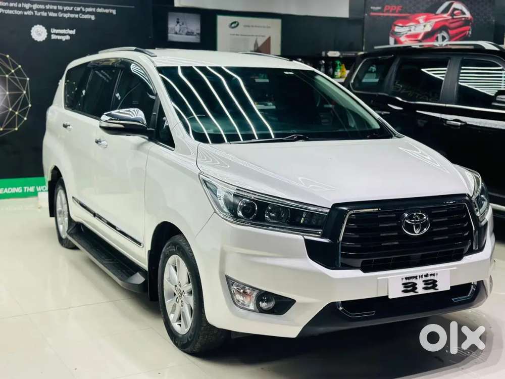 Toyota Innova Crysta 2017 Diesel 200000 Km Driven