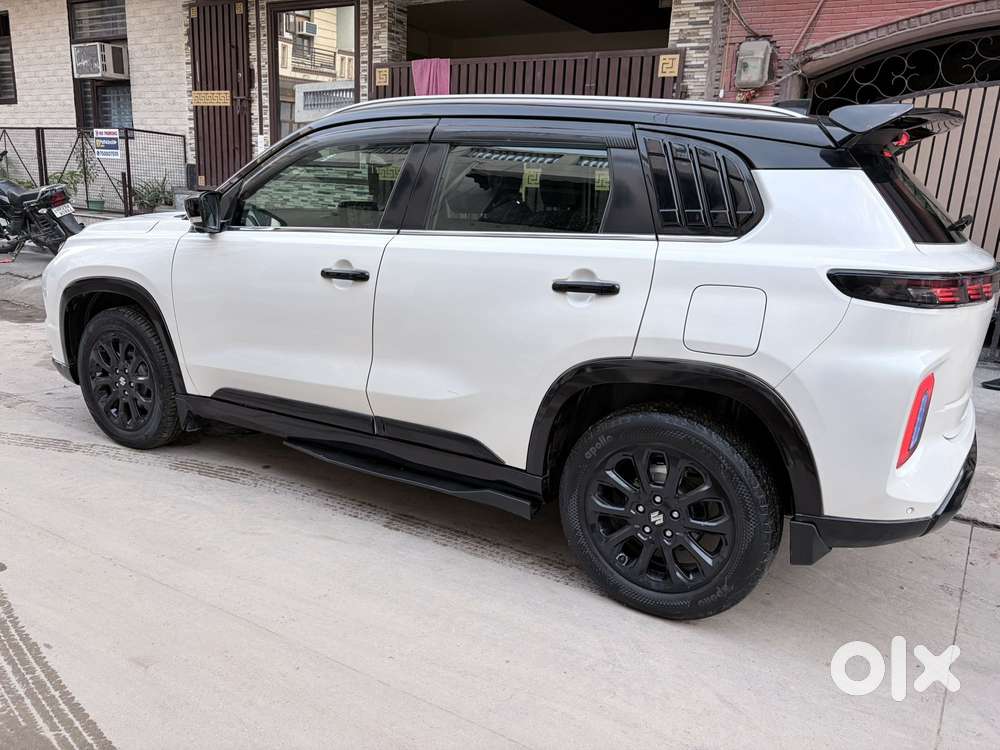 Maruti Suzuki Grand Vitara 1.5 Alpha Plus Dual Tone Intelligent Hybr..