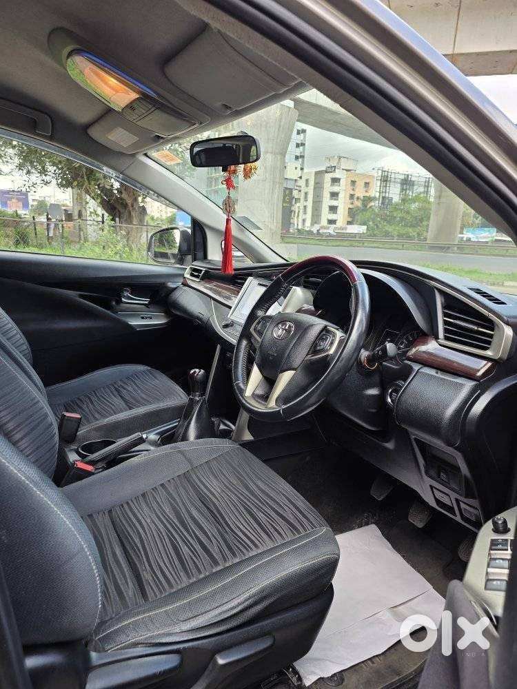 Toyota Innova Crysta 2.4 V, 2016, Diesel