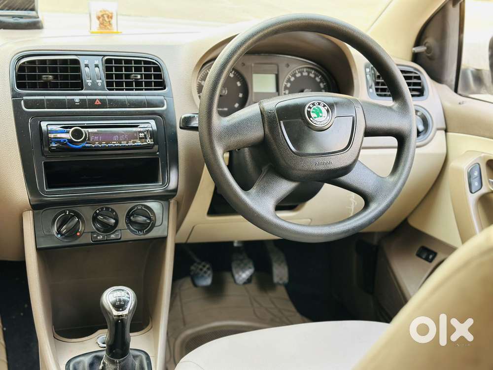 Skoda Rapid Elegance Mpi, 2012, Petrol