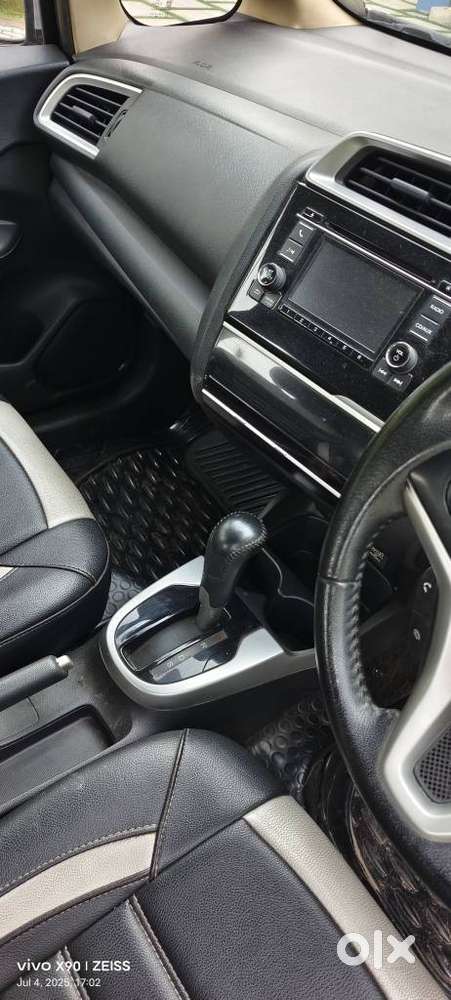 Honda Jazz V Automatic, 2017, Petrol