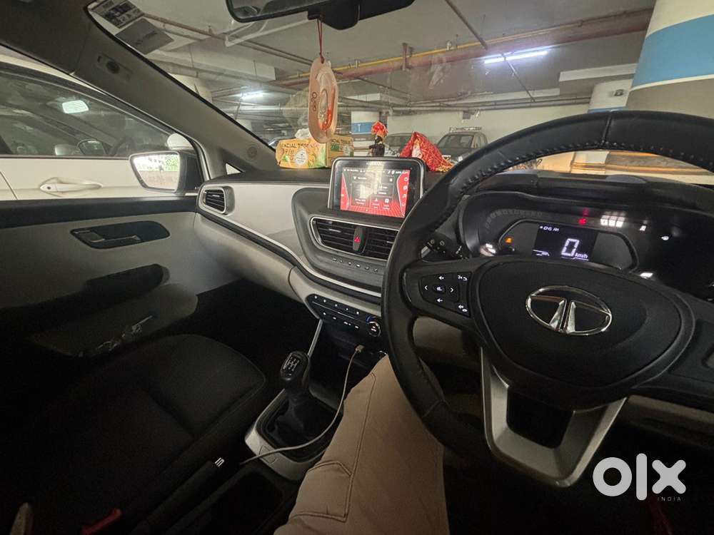 2023 Tata Altroz Icng Top Model