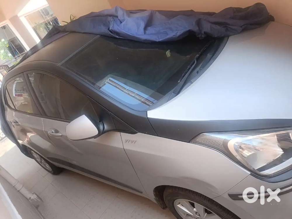 Hyundai Xcent 2015