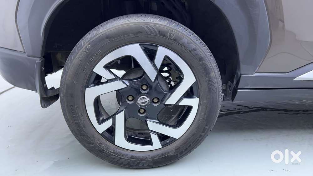 Nissan Magnite 1.0 Xv Premium Turbo Cvt (o), 2022, Petrol