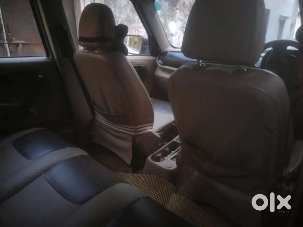 Mahindra Tuv 300 1.5 2018
