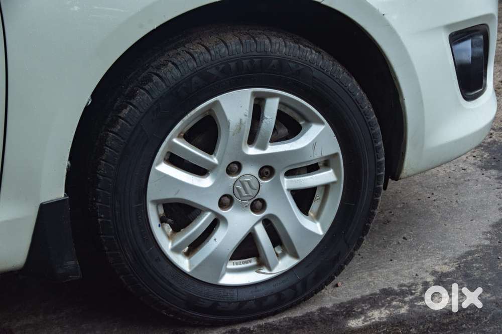 Maruti Suzuki Dzire 1.2 Zxi, 2013, Petrol