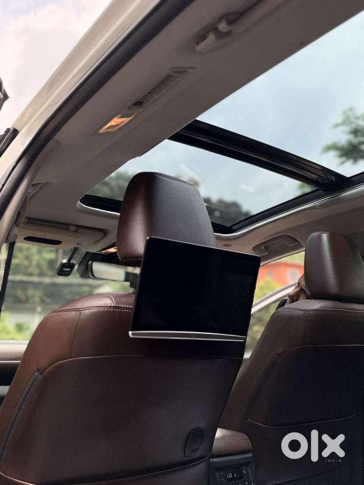 Toyota Innova Hycross 2.0 Zx (o) Hybrid 7 Str, 2024, Petrol